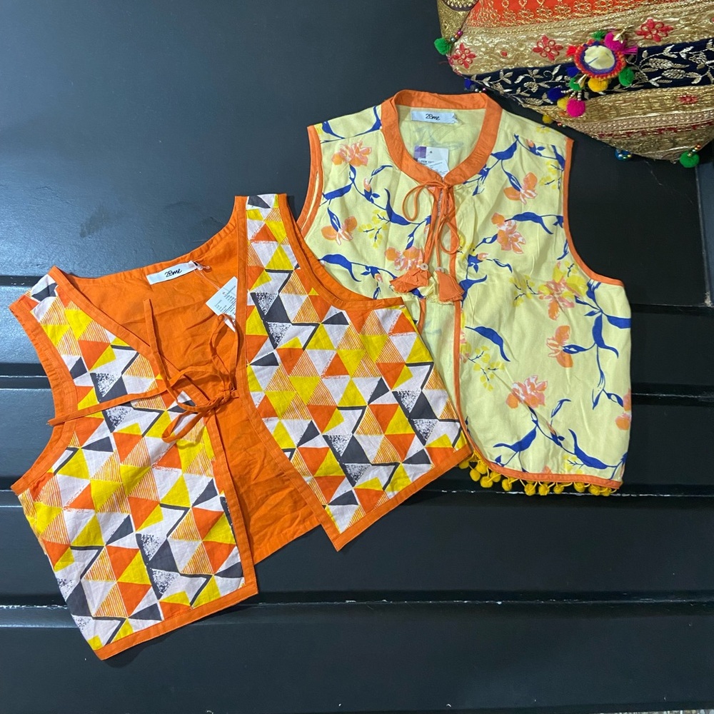 🛍️Combo of Short Coat. Size - M - Picture 2 of 7